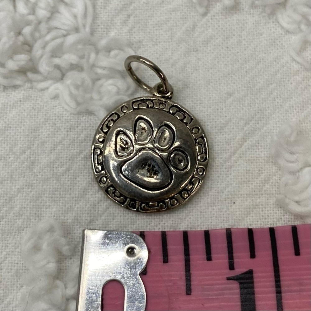 MINI METAL PAW PRINT CHARM Dog Lover Puppy Love Memento Furry Friend Lap Buddy - Picture 3 of 3